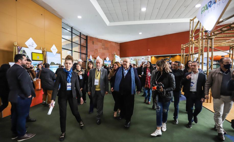 Governador em exercício destaca ações do Estado para expansão do setor na Expo Turismo