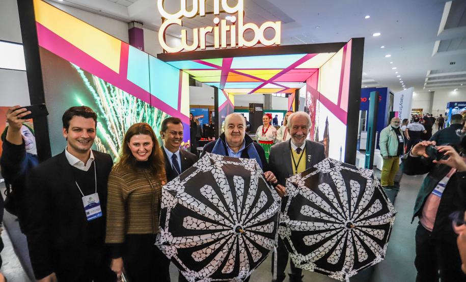 Governador em exercício destaca ações do Estado para expansão do setor na Expo Turismo