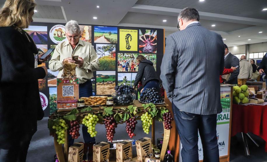 Governador em exercício destaca ações do Estado para expansão do setor na Expo Turismo