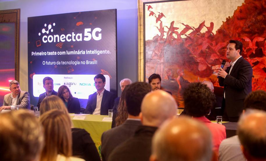 Governador participa da inauguração da 1ª luminária inteligente 5G do País, em Curitiba