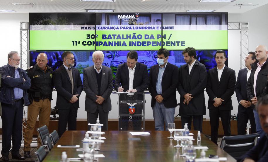 Governador anuncia novo Batalhão da PM e libera R$ 15 milhões para o CEEP de Londrina