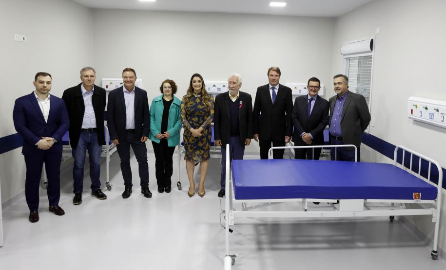 Governador em exercício participa de inauguração de novo complexo médico de Colombo