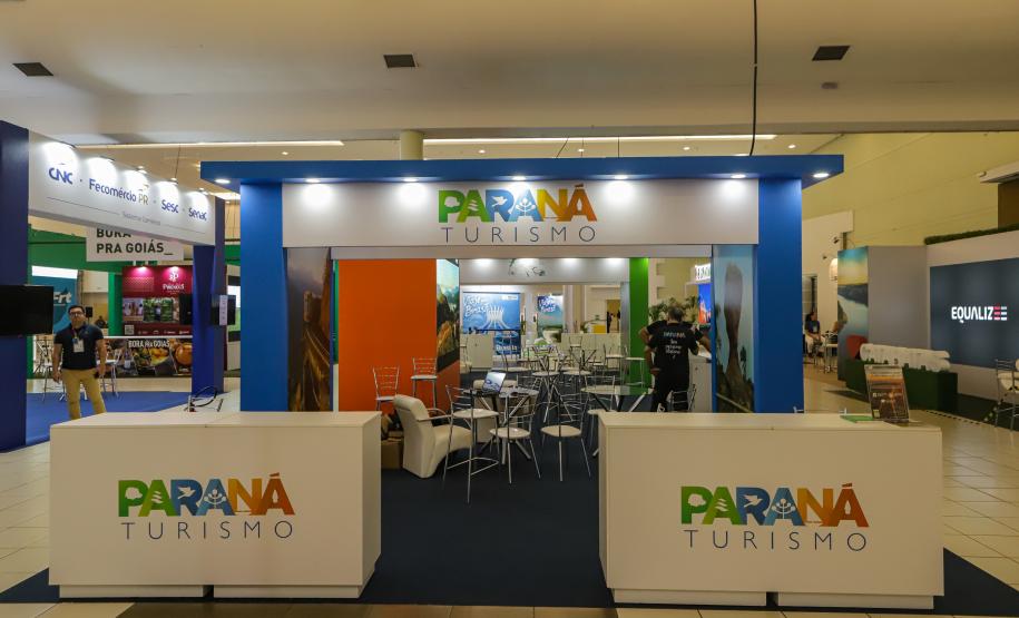 Atrativos turísticos do Paraná são destaque de feira internacional em Foz do Iguaçu
