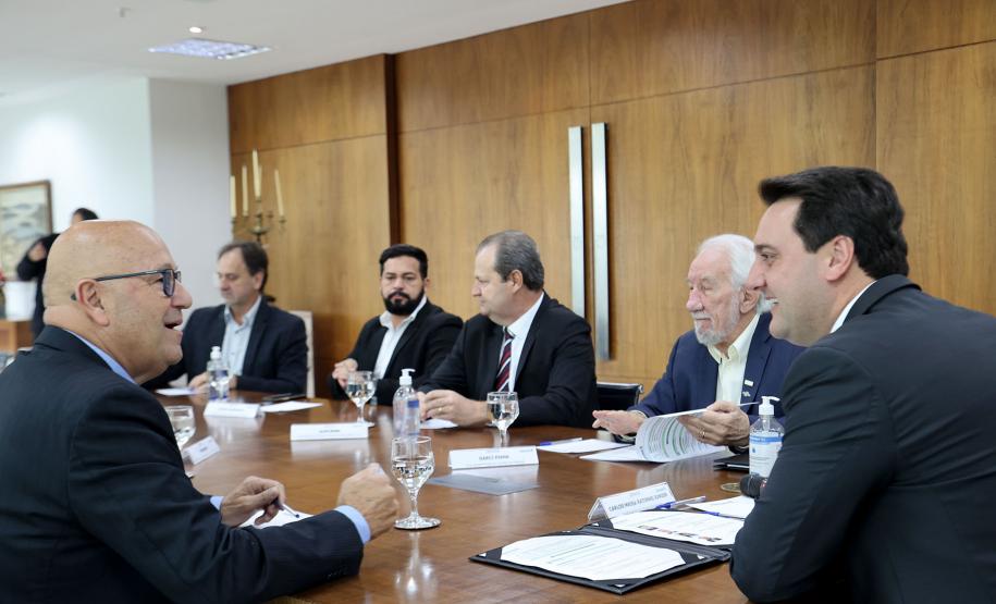 Governador autoriza abertura de três novos cursos gratuitos de nível superior em Loanda