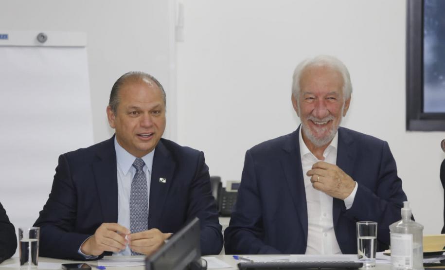 Governo busca solução para retomada das atividades de multinacional em Cambará