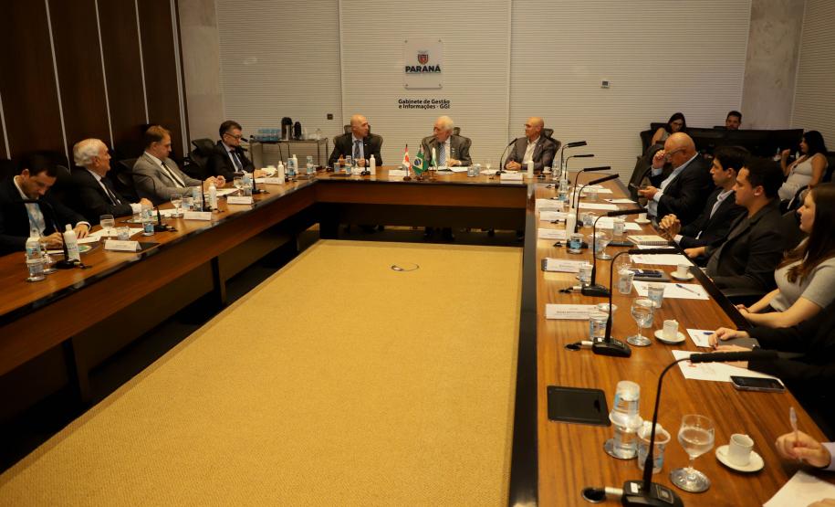 Governo do Paraná articula novos investimentos e parcerias comerciais com o Canadá