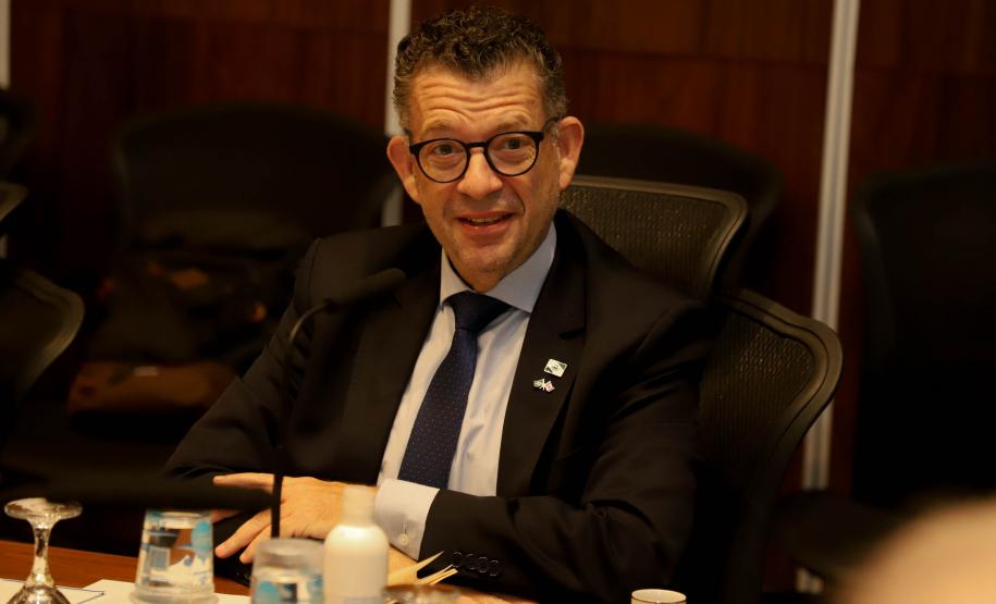 Governo do Paraná articula novos investimentos e parcerias comerciais com o Canadá