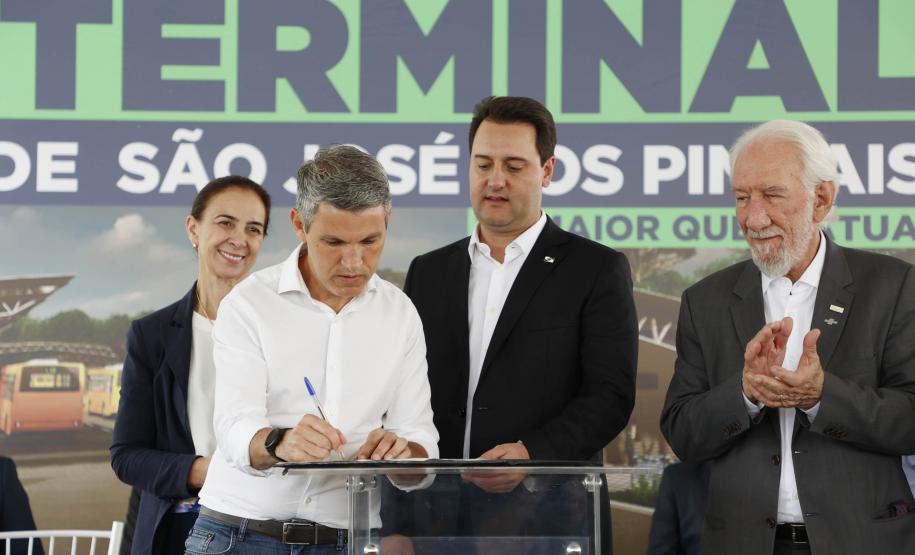 Governador autoriza início da construção do novo terminal de São José dos Pinhais