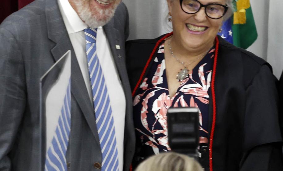 Vice-governador acompanha a posse da nova mesa diretora do Tribunal de Contas do Paraná