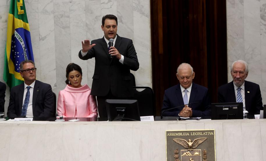 Ratinho Junior e Darci Piana tomam posse para mais quatro anos de mandato