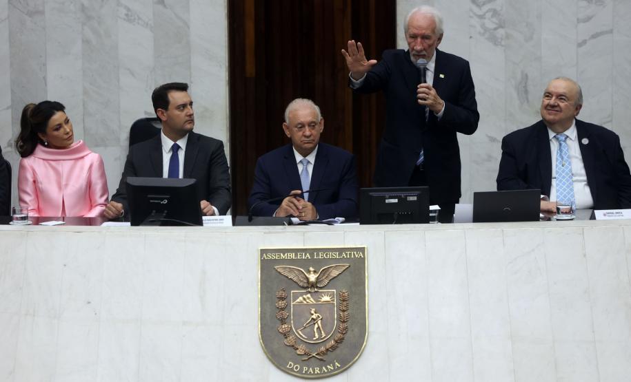 Ratinho Junior e Darci Piana tomam posse para mais quatro anos de mandato