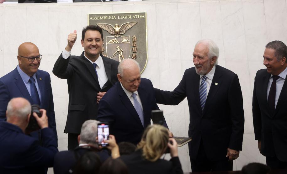 Ratinho Junior e Darci Piana tomam posse para mais quatro anos de mandato