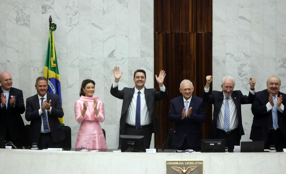 Ratinho Junior e Darci Piana tomam posse para mais quatro anos de mandato