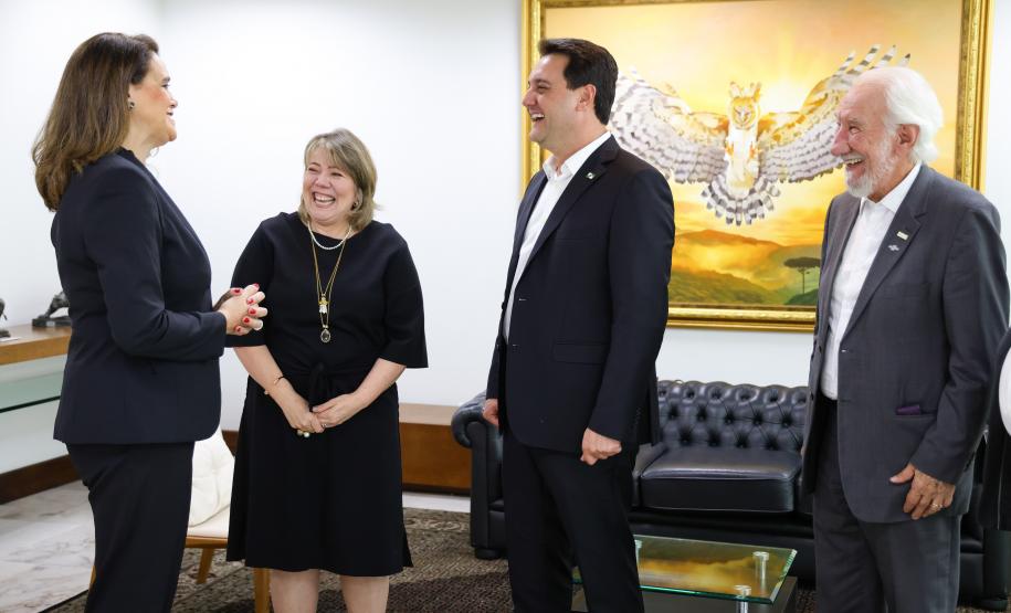 Governador destaca protagonismo feminino em reunião com OAB-PR e nova desembargadora do TJPR