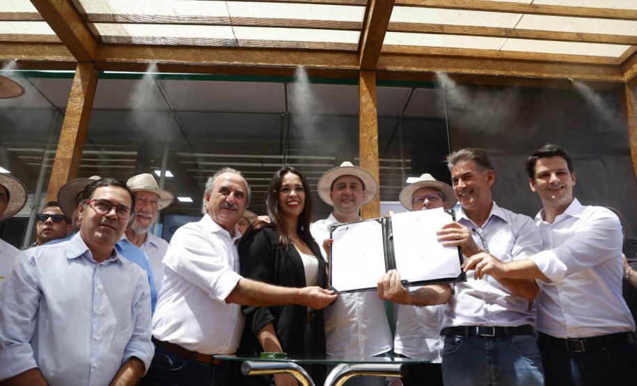 BRDE libera R$ 240 milhões para cooperativas, empresas e compra de ônibus elétricos de Cascavel