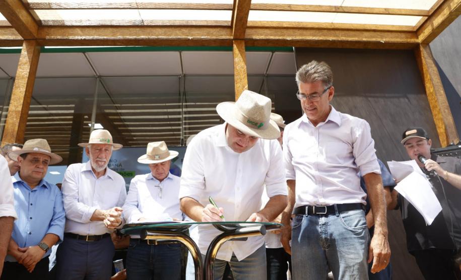 BRDE libera R$ 240 milhões para cooperativas, empresas e compra de ônibus elétricos de Cascavel
