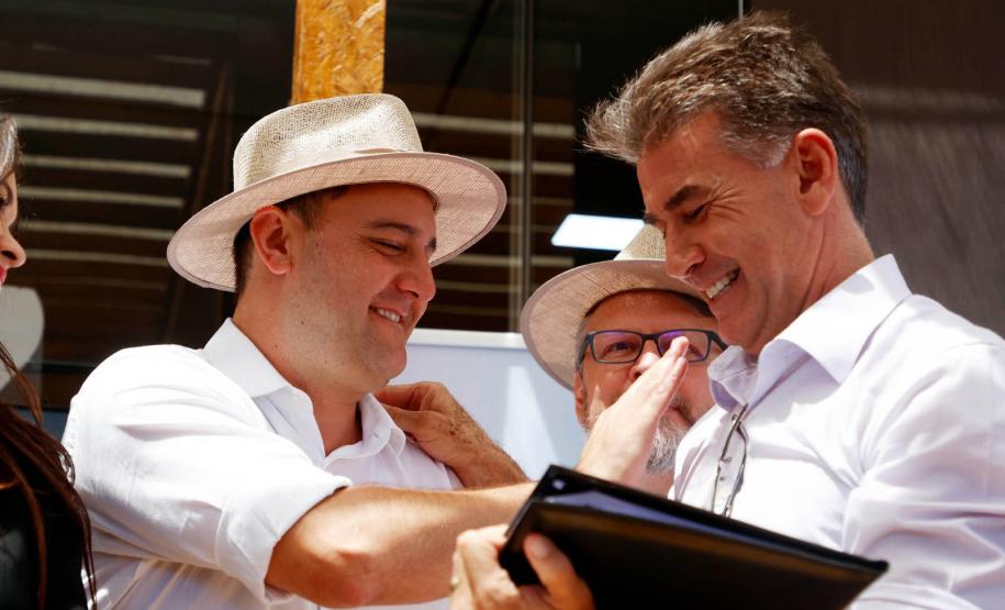 BRDE libera R$ 240 milhões para cooperativas, empresas e compra de ônibus elétricos de Cascavel