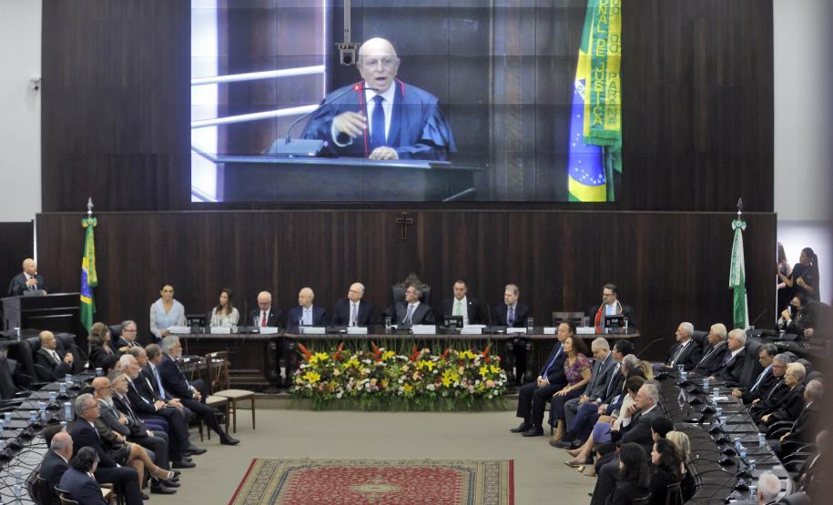 Governador reforça parceria institucional com o TJPR na posse da nova cúpula diretiva