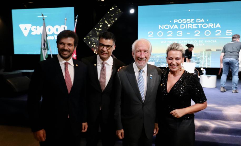 Governador em exercício exalta parceria entre Estado e o setor empresarial na posse da ACIL