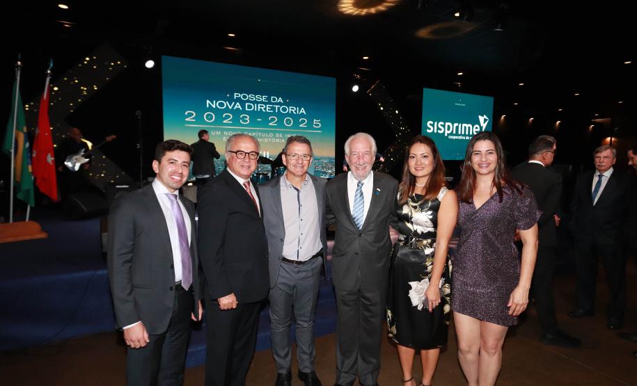 Governador em exercício exalta parceria entre Estado e o setor empresarial na posse da ACIL