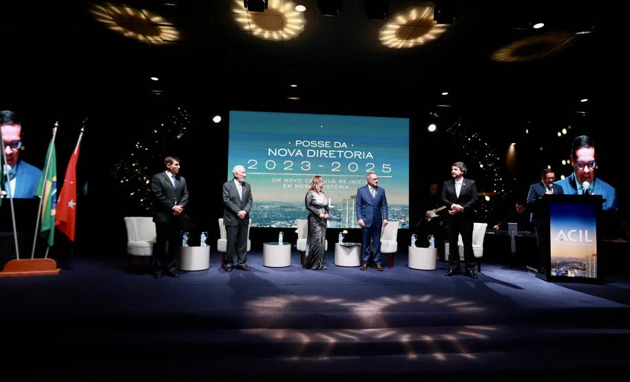 Governador em exercício exalta parceria entre Estado e o setor empresarial na posse da ACIL