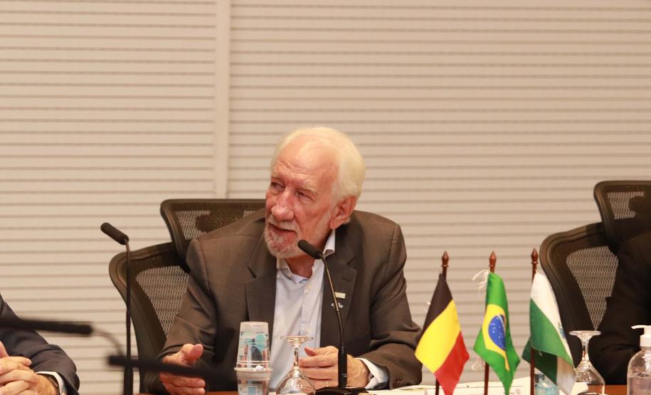 Darci Piana apresenta o Paraná ao embaixador da Bélgica no Brasil