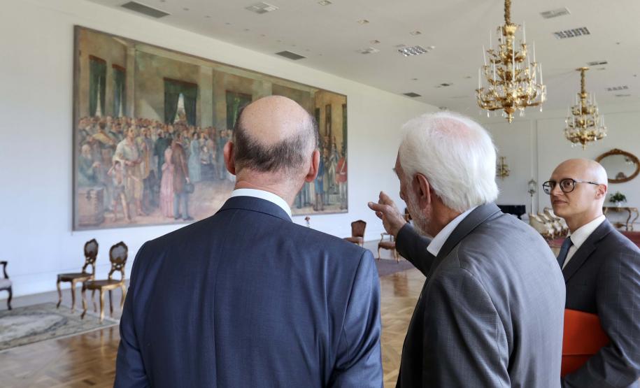 Darci Piana apresenta o Paraná ao embaixador da Bélgica no Brasil