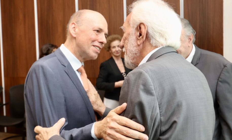 Darci Piana apresenta o Paraná ao embaixador da Bélgica no Brasil