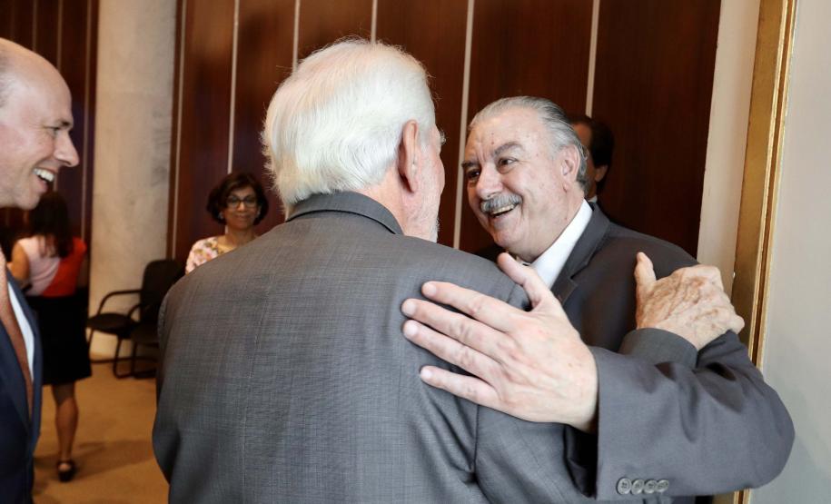 Darci Piana apresenta o Paraná ao embaixador da Bélgica no Brasil