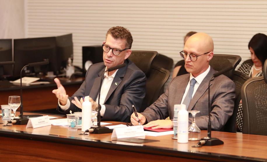 Darci Piana apresenta o Paraná ao embaixador da Bélgica no Brasil