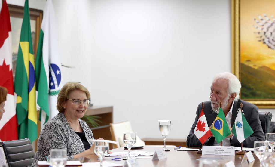 Paraná discute parcerias com Canadá em educação, agricultura e desenvolvimento sustentável