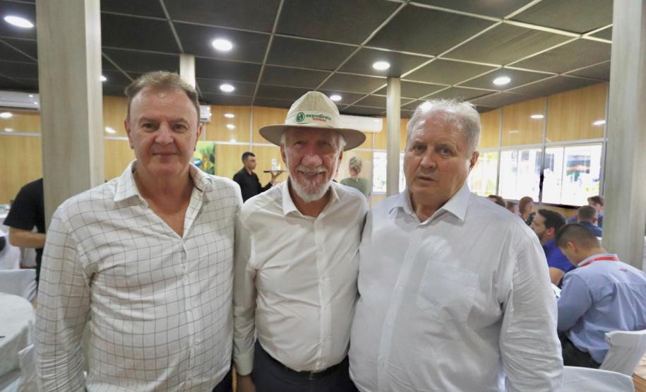 Darci Piana troca experiências sobre o setor agrícola em feira no Rio Grande do Sul