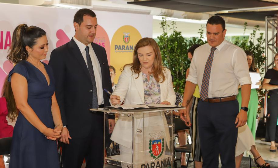 Ratinho Junior anuncia pacote de ações para proteção e valorização das mulheres