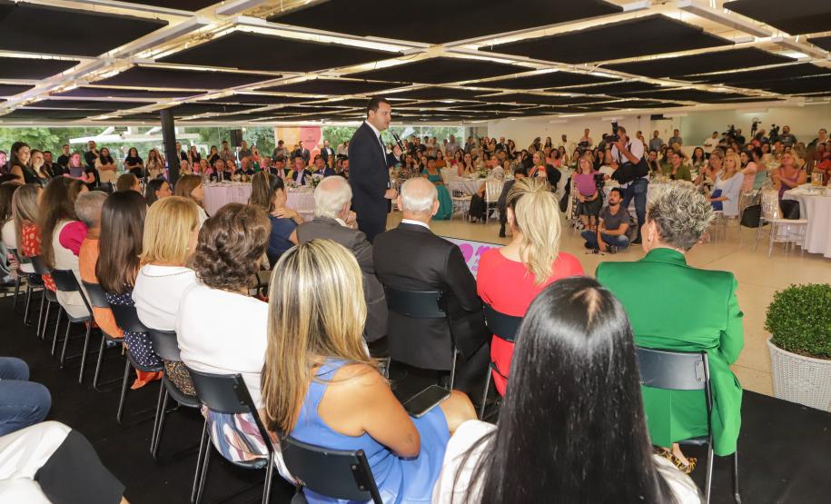 Ratinho Junior anuncia pacote de ações para proteção e valorização das mulheres