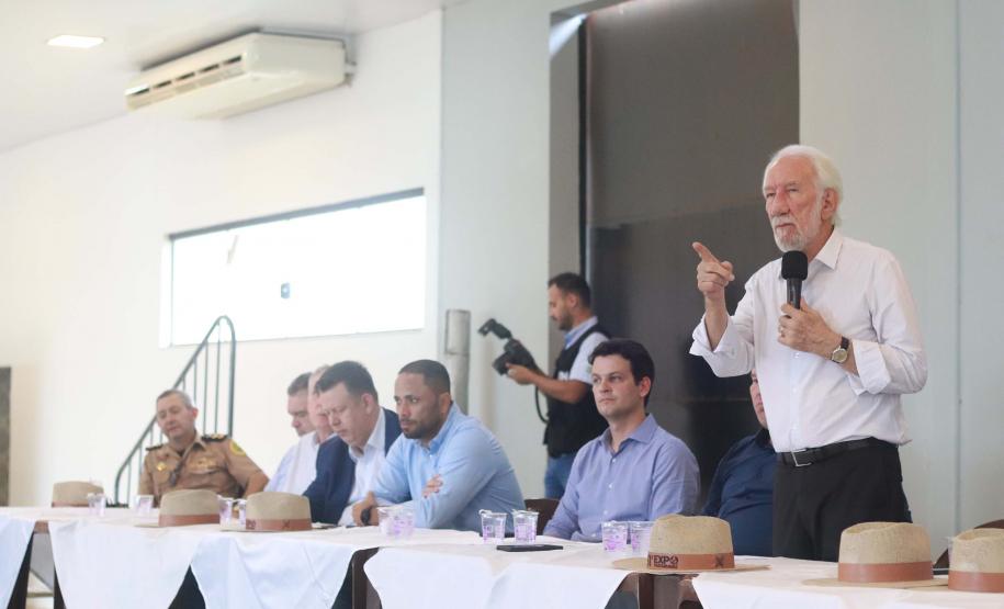 Na ExpoParanavaí, Piana diz que Paraná trabalha para abrir novos mercados para seus alimentos