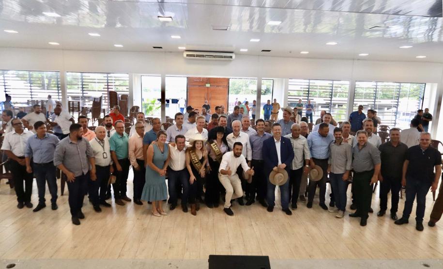 Na ExpoParanavaí, Piana diz que Paraná trabalha para abrir novos mercados para seus alimentos