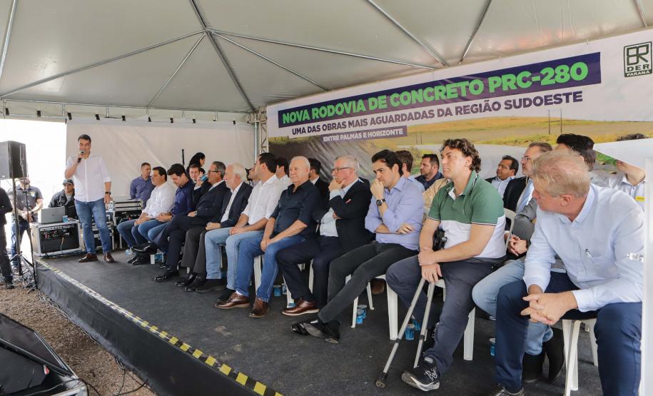 Sonho realizado: governador entrega nova PRC-280, revitalizada com concreto