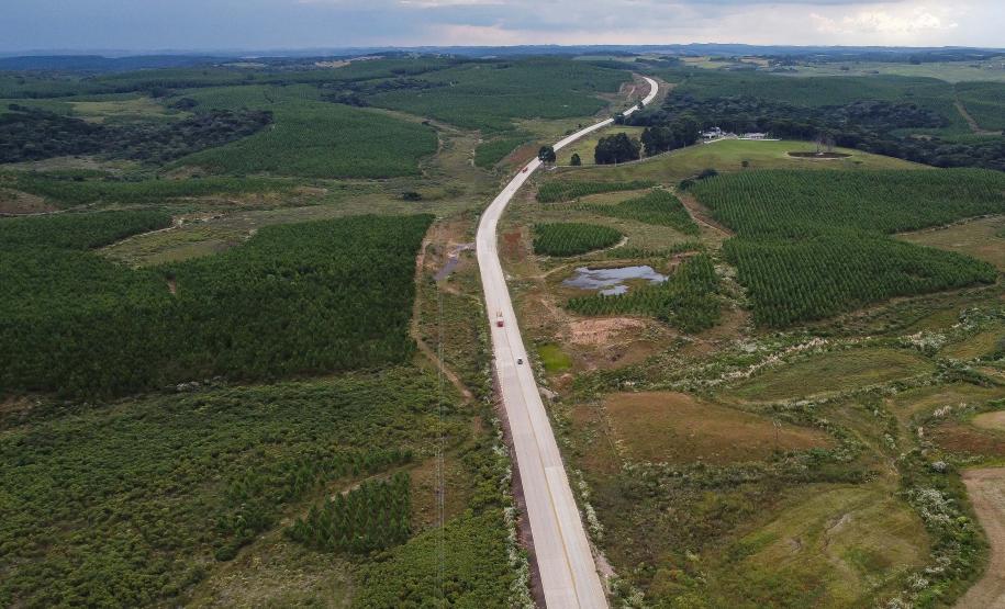 Sonho realizado: governador entrega nova PRC-280, revitalizada com concreto