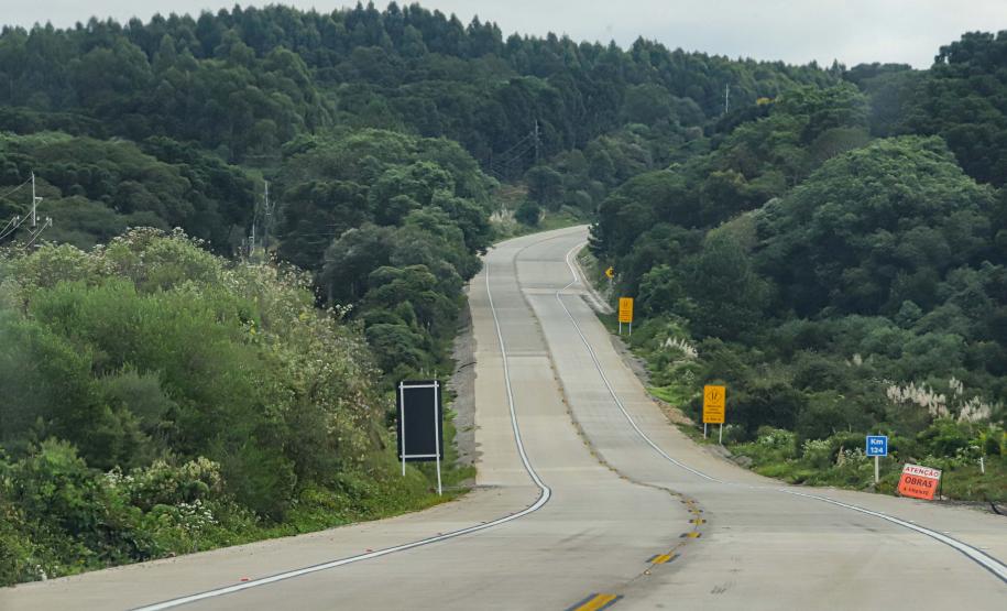 Sonho realizado: governador entrega nova PRC-280, revitalizada com concreto