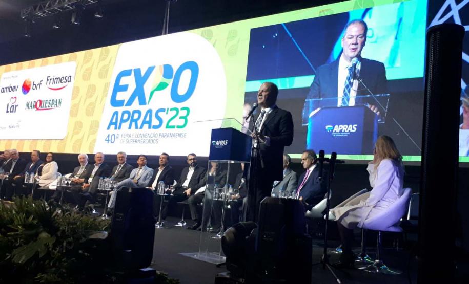 Na abertura da ExpoApras, Piana exalta importância do comércio mercadista paranaense