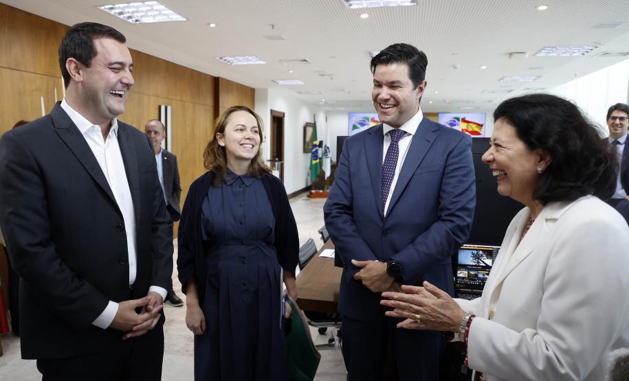 Governador e embaixadora da Espanha discutem parcerias nas áreas de infraestrutura e educação