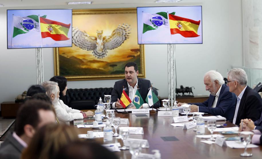 Governador e embaixadora da Espanha discutem parcerias nas áreas de infraestrutura e educação