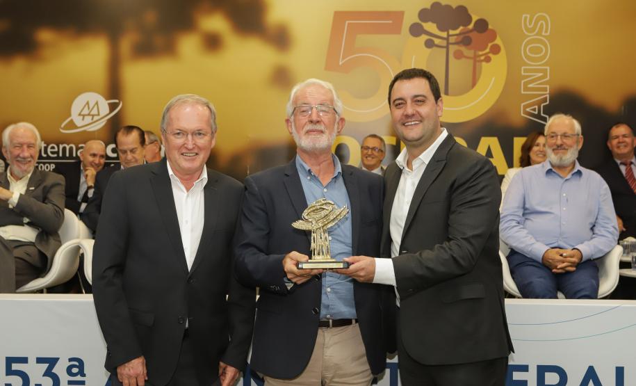 Na Ocepar, governador destaca a importância das cooperativas para o Paraná