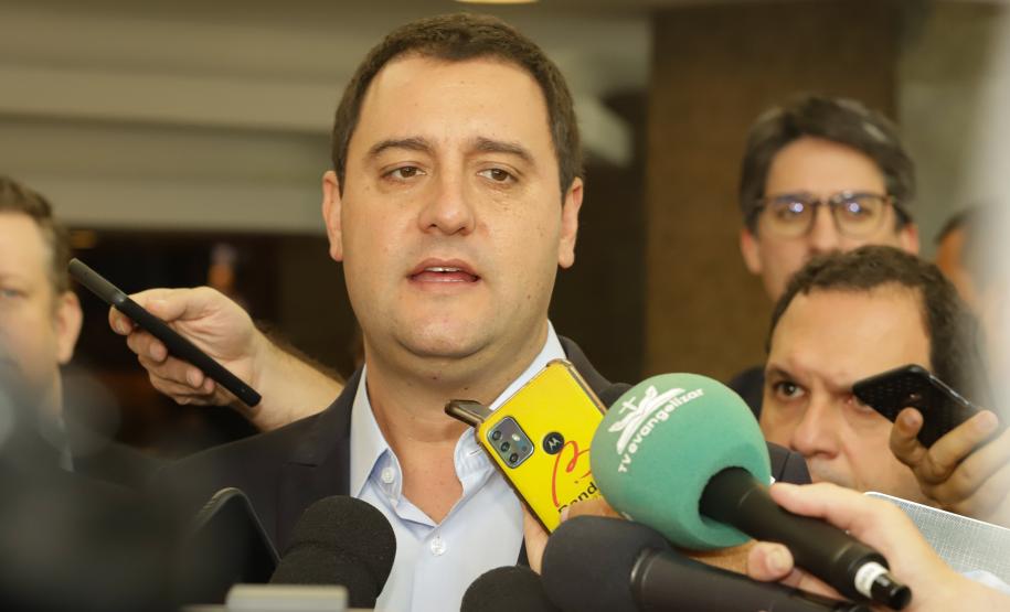 Governador lança programa para levar pavimentação a municípios com até 7 mil habitantes