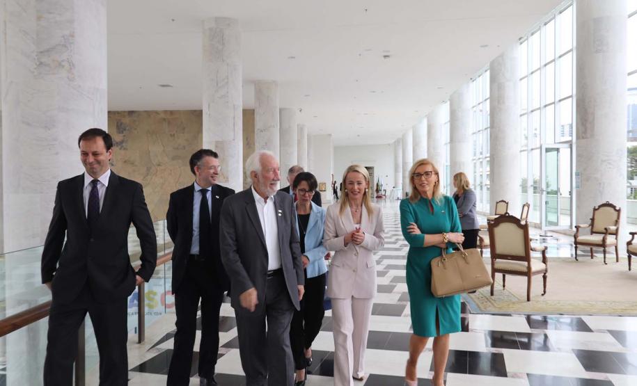 Paraná firma acordo com província da Polônia para desenvolvimento econômico, ambiental e cultural