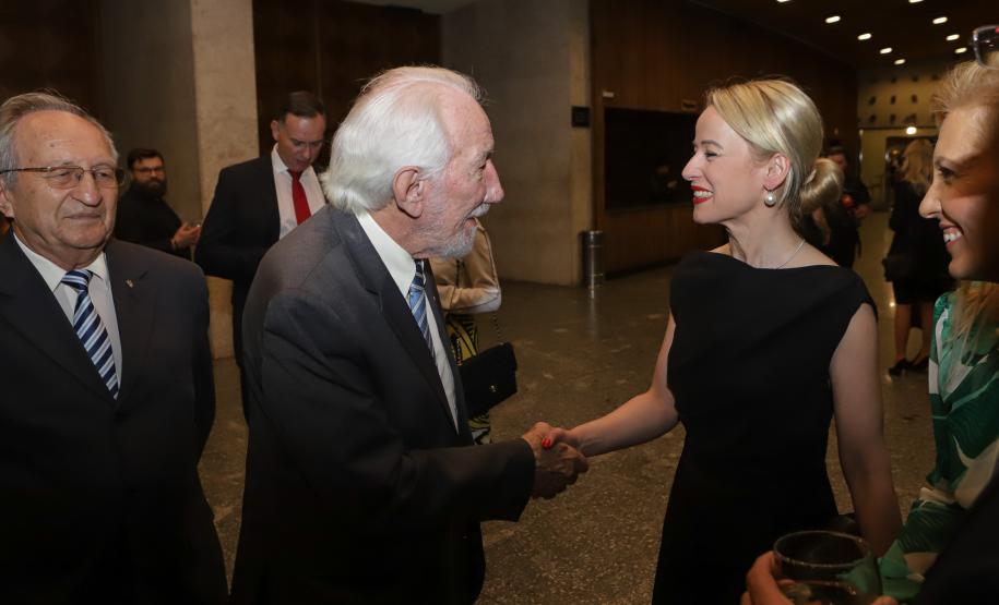 Tradições e cultura: Teatro Guaíra tem apresentação inédita da companhia polonesa Śląsk