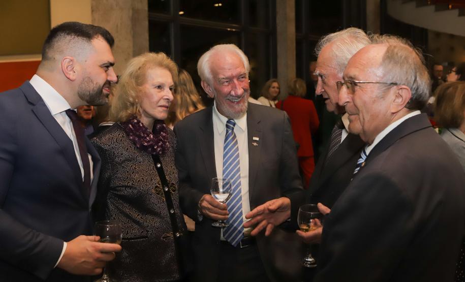 Tradições e cultura: Teatro Guaíra tem apresentação inédita da companhia polonesa Śląsk