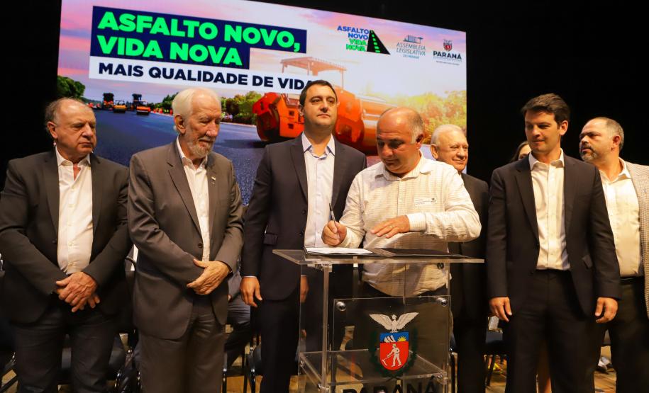 Pavimentação da malha urbana transforma a vida nas cidades, destacam prefeitos