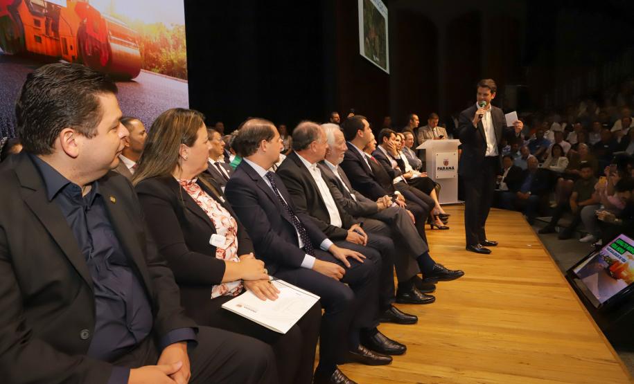 Pavimentação da malha urbana transforma a vida nas cidades, destacam prefeitos