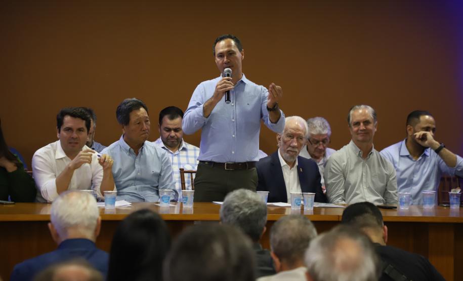 Em reunião com prefeitos da Amusep, Piana reforça apoio do Estado a municípios